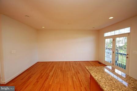 25872 Commons Square Chantilly, VA 20152 - Photo 7 of 19 Family Room
