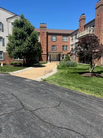 $189,900 | 12929 Portulaca Drive, Unit 310, St. Louis, MO 63146