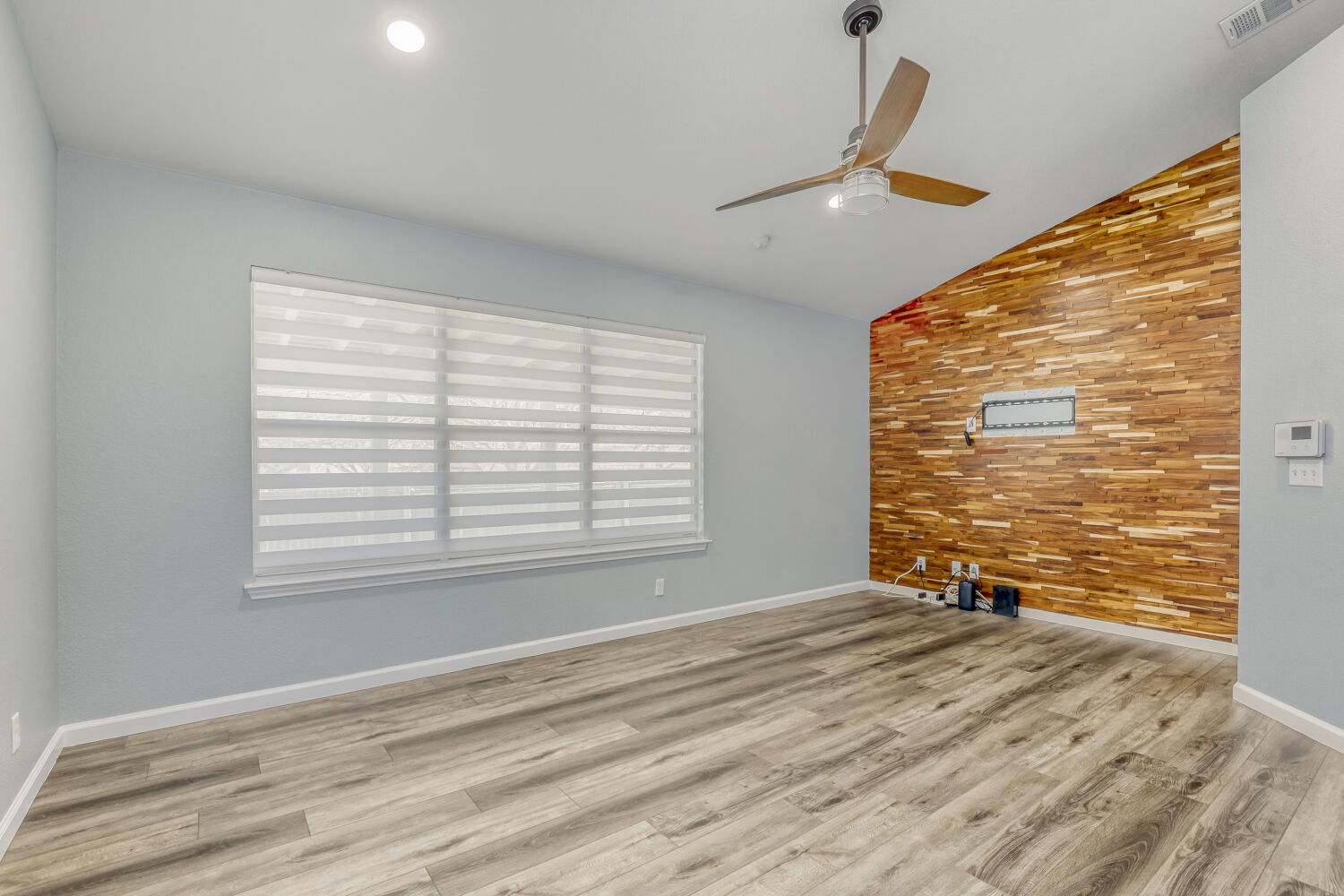 2529 Tandi Trail Round Rock, TX 78664 - Photo 18 of 32 a view of an empty room with a window
