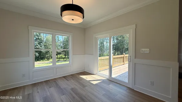 $584,900 | 295 East Ivybridge Drive, Hubert, NC 28539