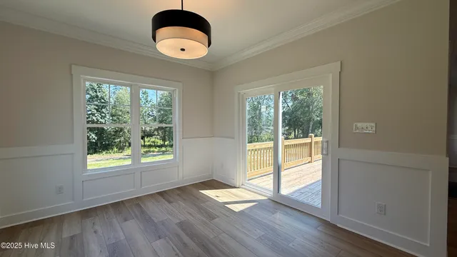 $584,900 | 295 East Ivybridge Drive, Hubert, NC 28539