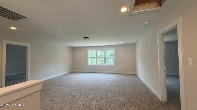 $584,900 | 295 East Ivybridge Drive, Hubert, NC 28539