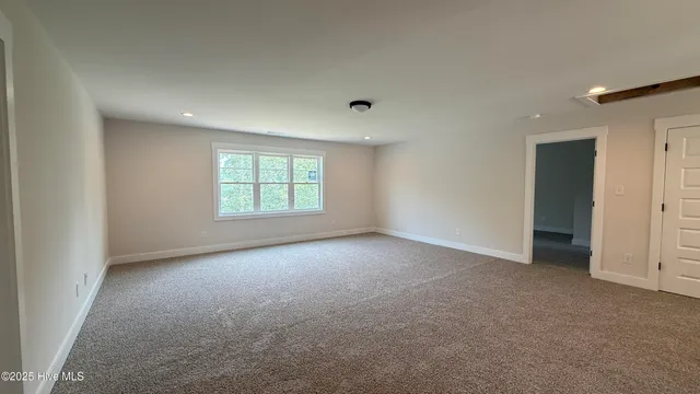 $584,900 | 295 East Ivybridge Drive, Hubert, NC 28539