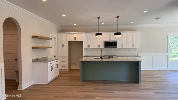 $584,900 | 295 East Ivybridge Drive, Hubert, NC 28539