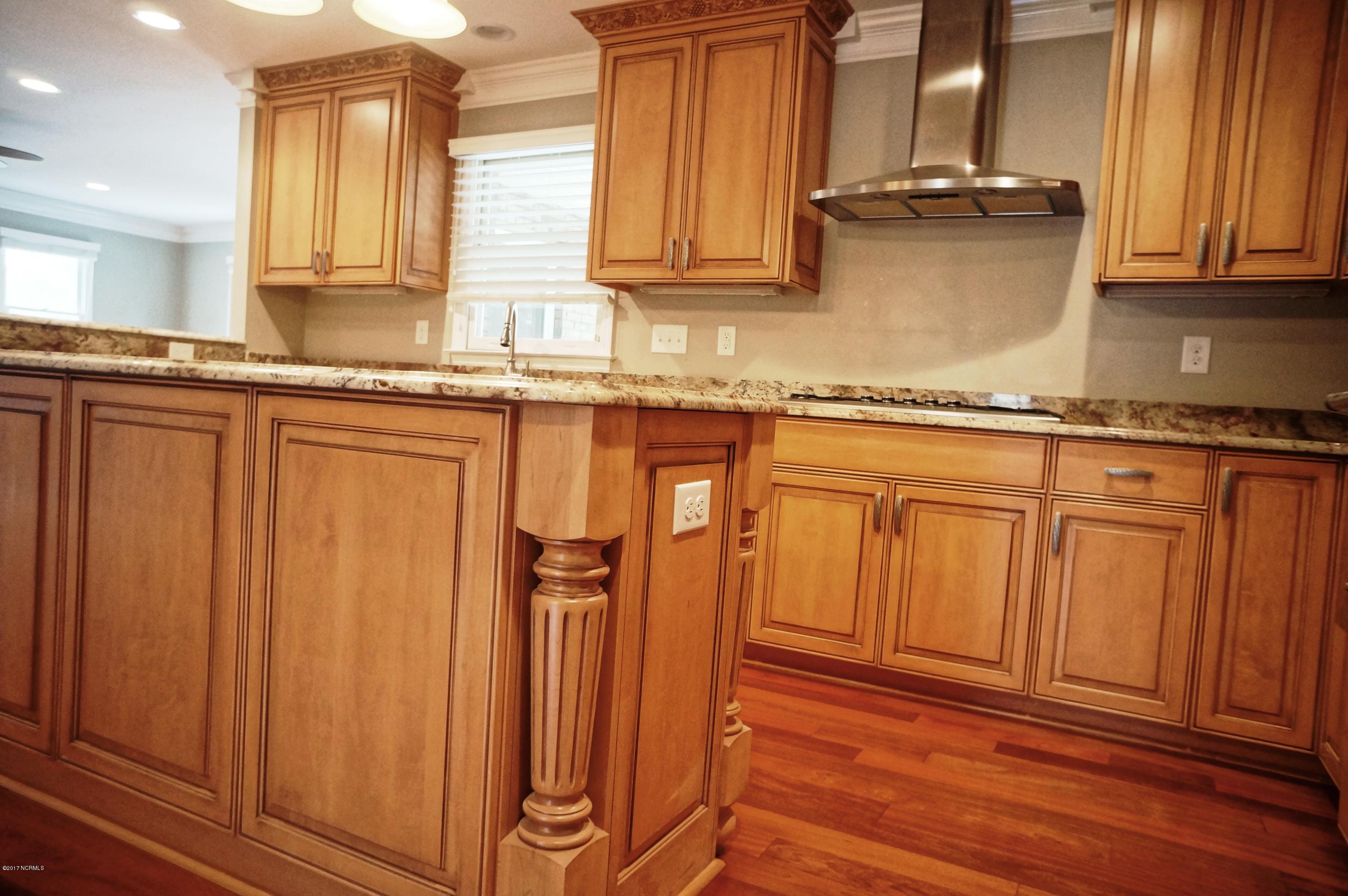 133 Geneva Road New Bern, NC 28562 - Photo 14 of 34 Lovely Detailing