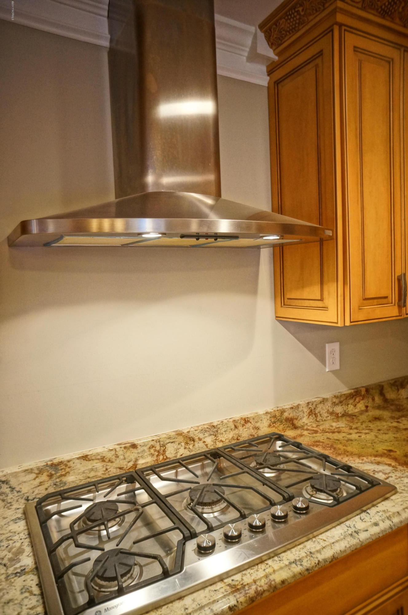133 Geneva Road New Bern, NC 28562 - Photo 17 of 34 Gas Cooktop