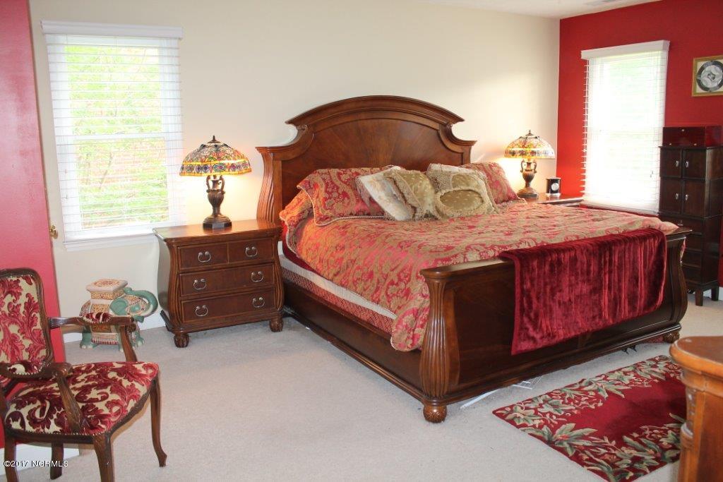 133 Geneva Road New Bern, NC 28562 - Photo 22 of 34 Master Suite