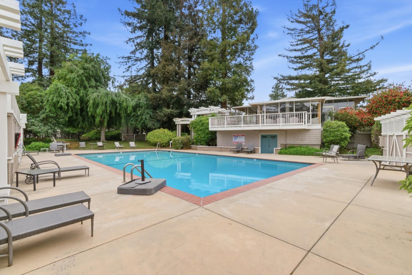 500 West Middlefield Road, Unit 41 Mountain View, CA 94043 - Photo 28 of 40