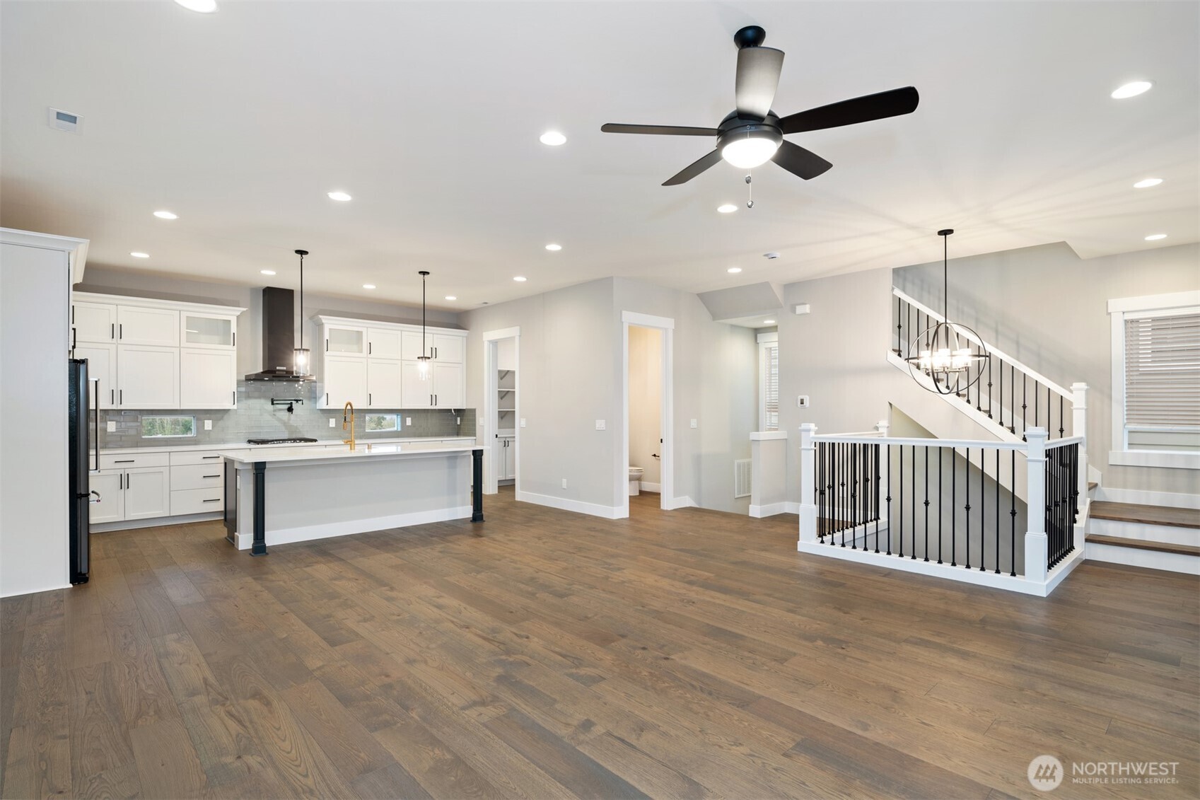 13025 75th Place South Seattle, WA 98178 - Photo 7 of 27