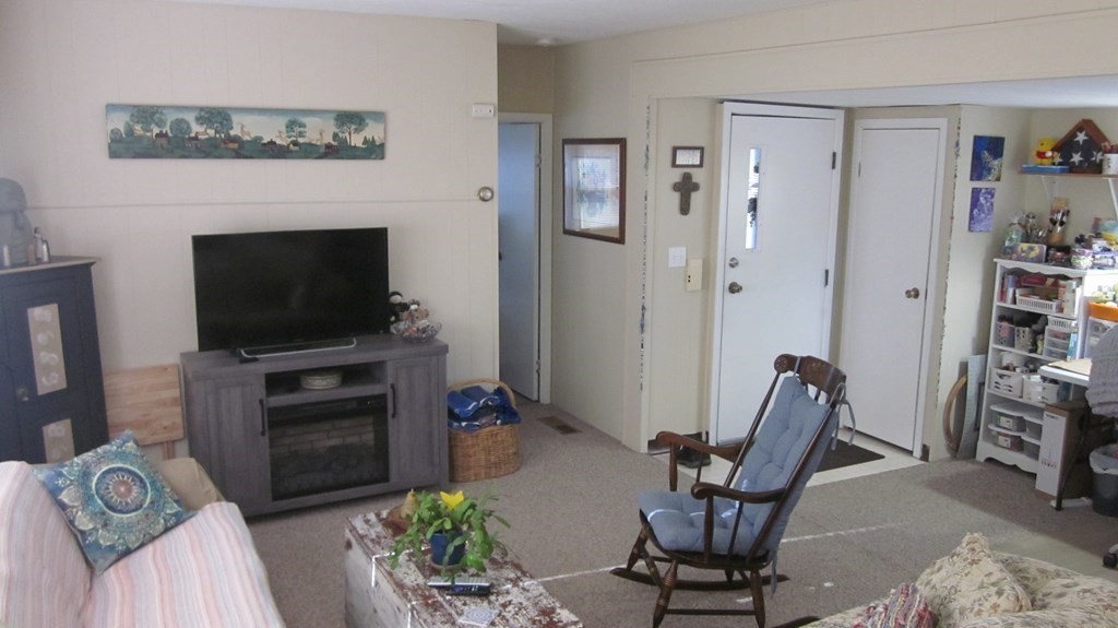 65 Timber Lane Wareham, MA 02576 - Photo 4 of 19 Gallery Image 4