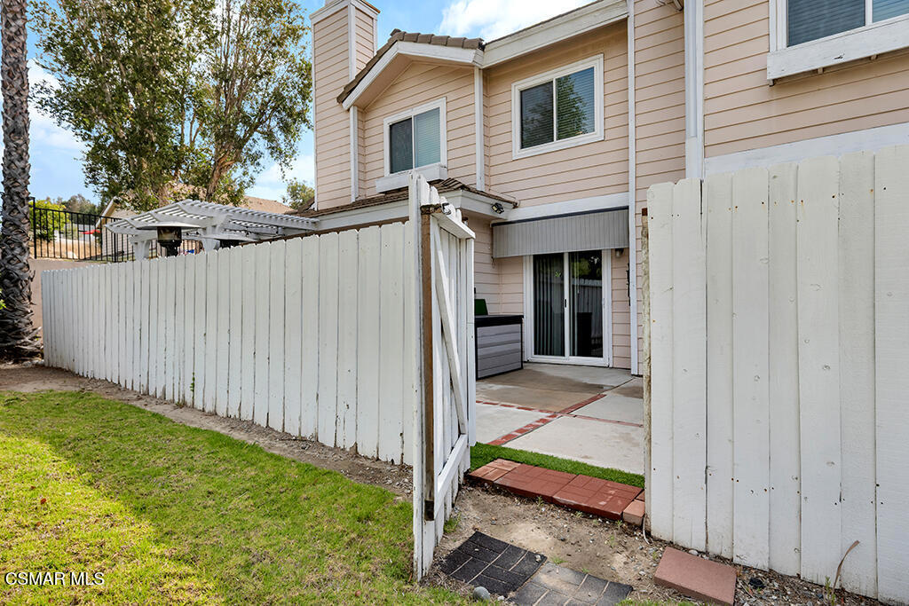 2776 Erringer Road, Unit 19 Simi Valley, CA 93065 - Photo 30 of 43