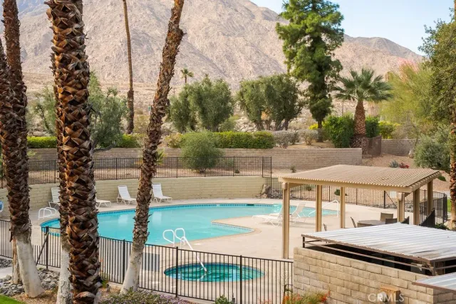 $179,900 | 2825 North Los Felices Road, Unit 205, Palm Springs, CA 92262
