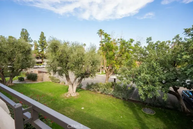 $179,900 | 2825 North Los Felices Road, Unit 205, Palm Springs, CA 92262