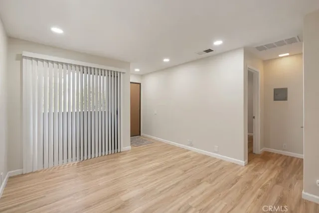 $179,900 | 2825 North Los Felices Road, Unit 205, Palm Springs, CA 92262