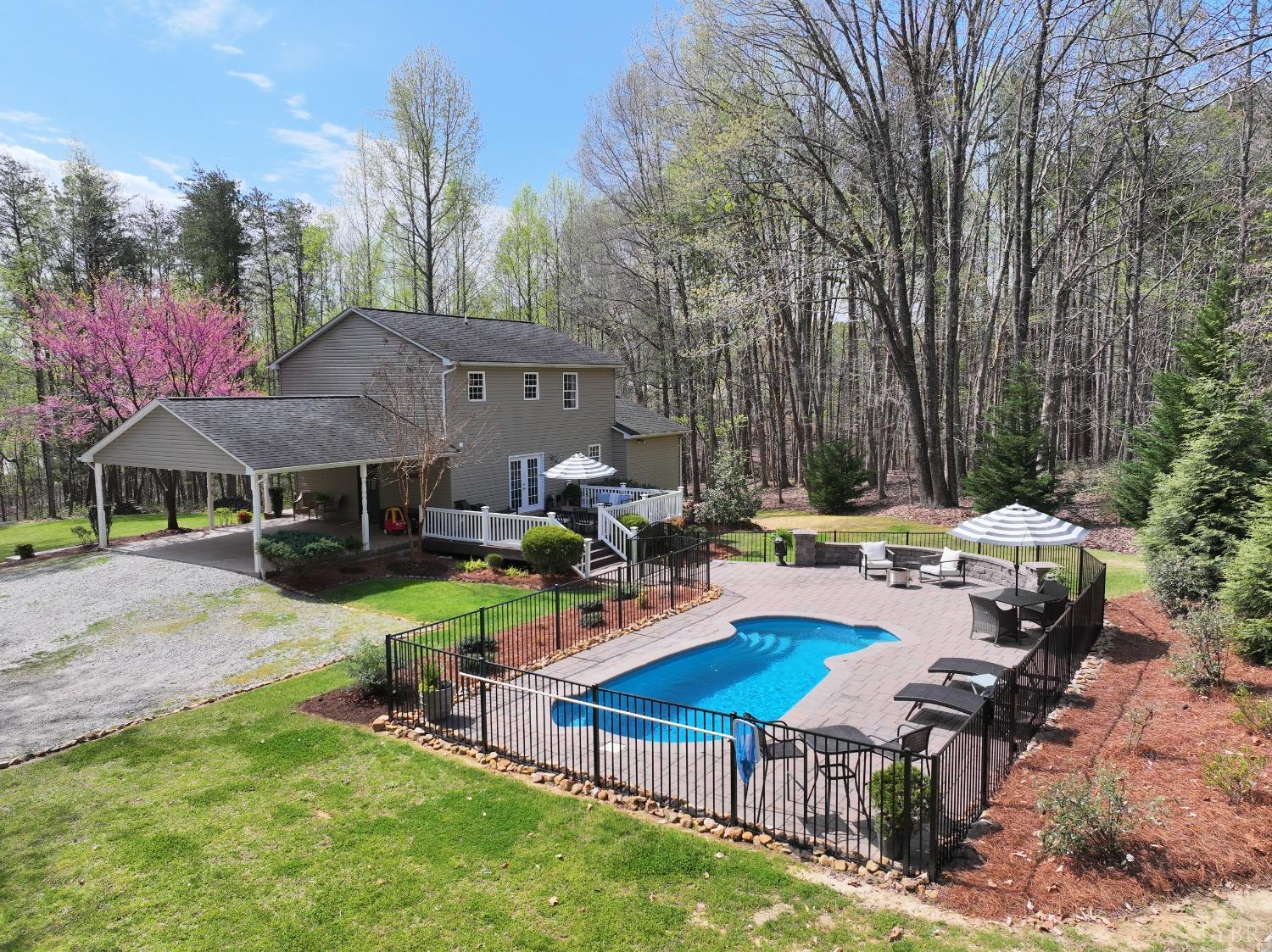 120 Ripley Drive Danville, VA 24540 - Photo 6 of 71