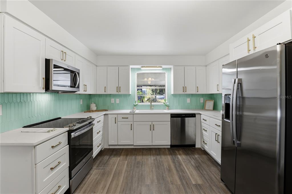 311 Southwest 4th Street Trenton, FL 32693 - Photo 8 of 41