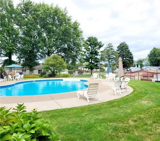 $43,900 | 114 Hawthorne Court, Delmont, PA 15626