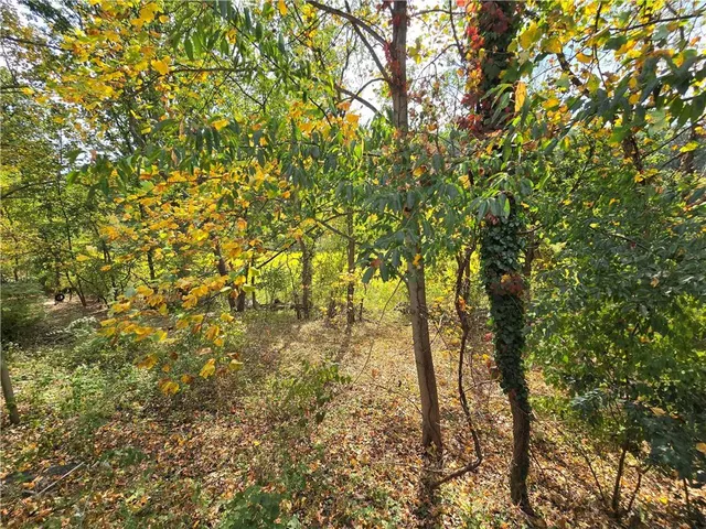 $43,900 | 114 Hawthorne Court, Delmont, PA 15626