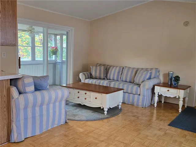 $43,900 | 114 Hawthorne Court, Delmont, PA 15626