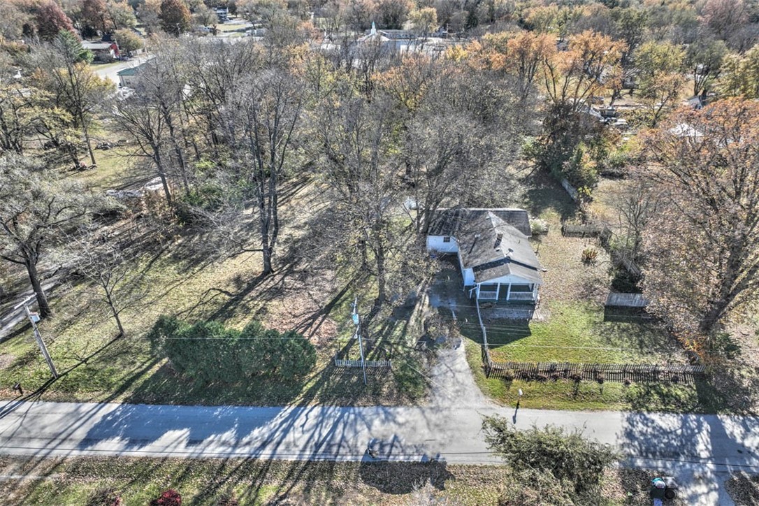 7625 West William Street Decatur, IL 62522 - Photo 2 of 27
