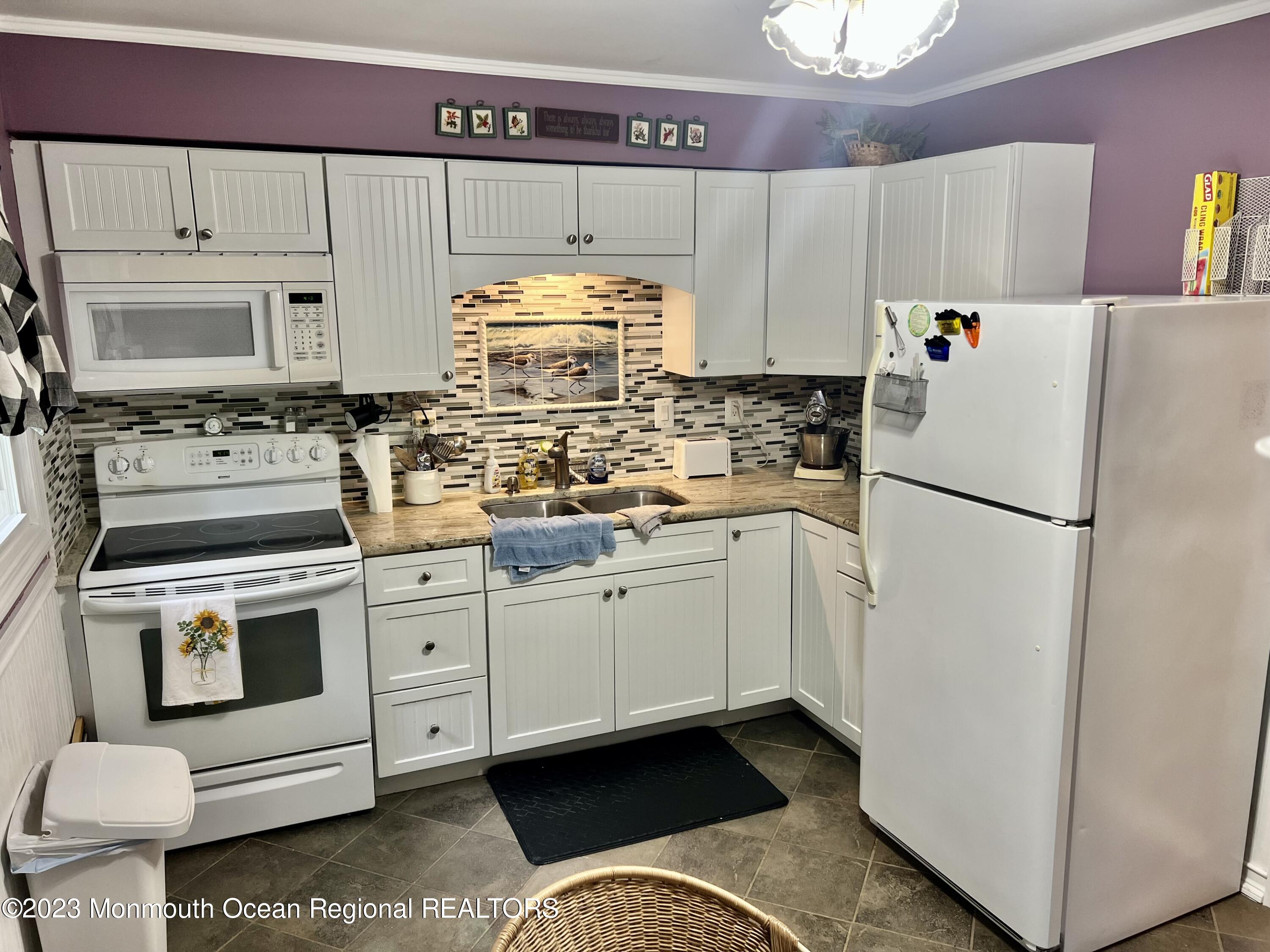 706 Riverside Drive Bayville, NJ 08721 - Photo 8 of 17 IMG_1383