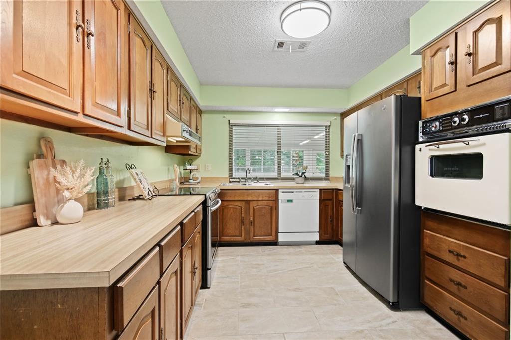 811 Constitution Drive Slidell, LA 70458 - Photo 5 of 15