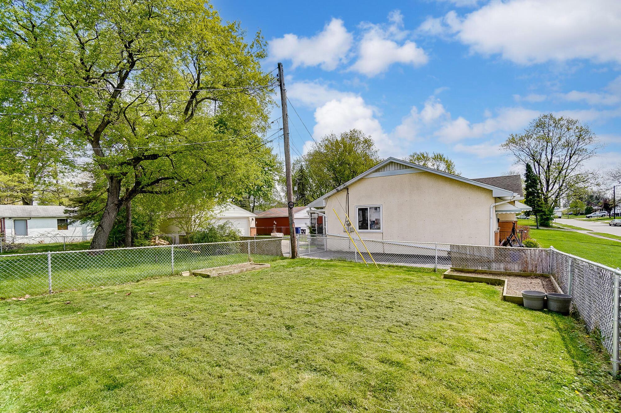 3852 Beulah Road Columbus, OH 43224 - Photo 44 of 44 Fenced Yard
