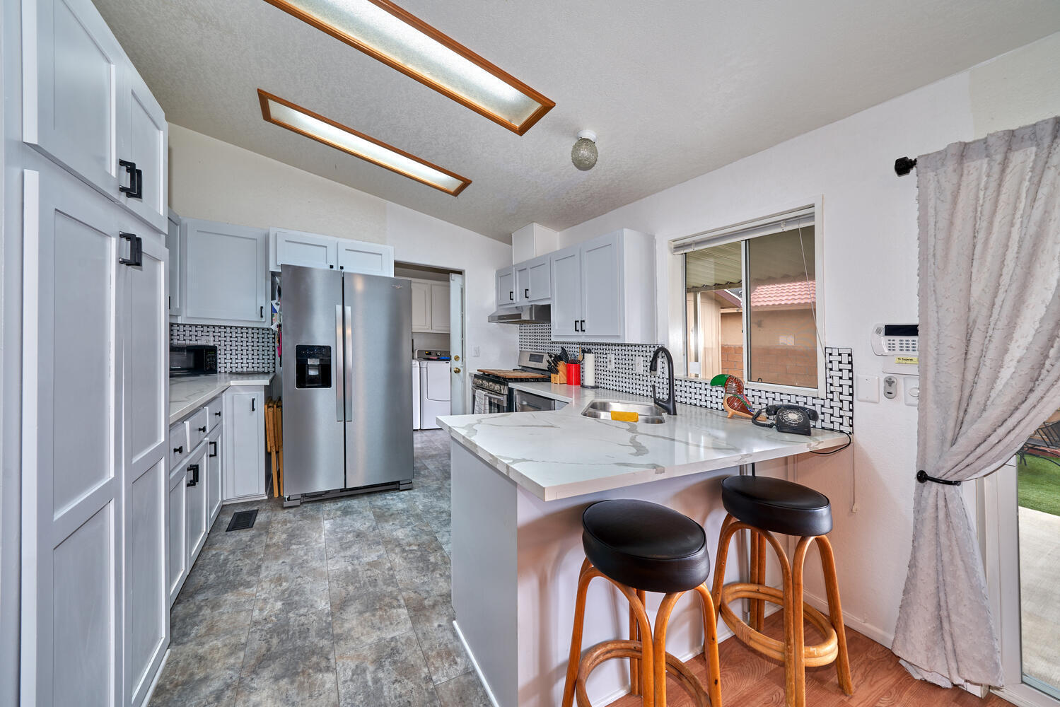 33541 Les Road Thousand Palms, CA 92276 - Photo 12 of 41 33541 Les Rd Thousand Palms CA-large-017