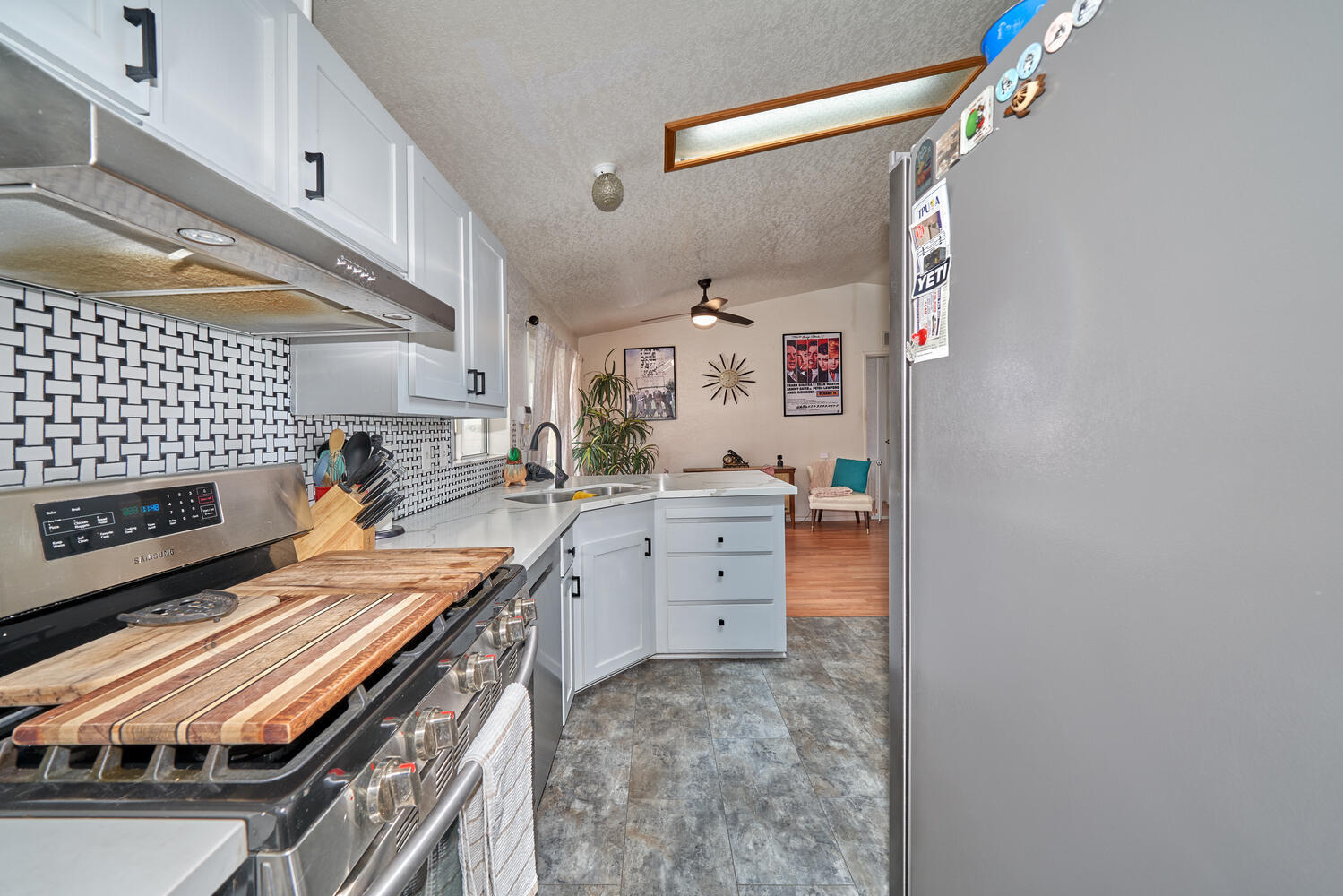 33541 Les Road Thousand Palms, CA 92276 - Photo 15 of 41 33541 Les Rd Thousand Palms CA-large-020