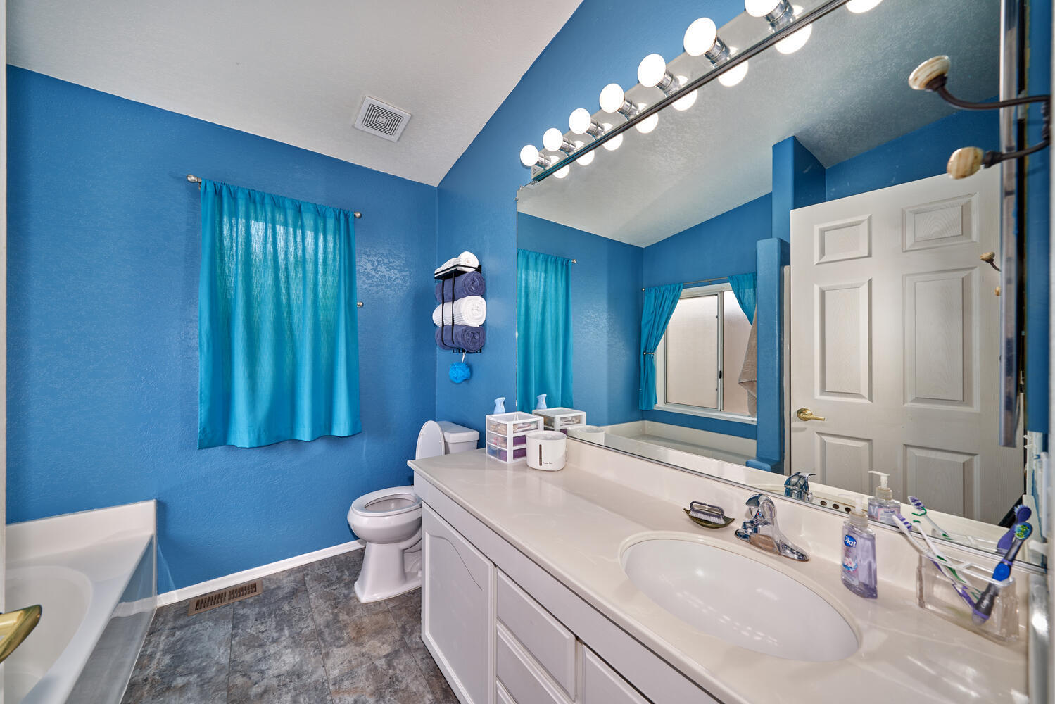 33541 Les Road Thousand Palms, CA 92276 - Photo 19 of 41 33541 Les Rd Thousand Palms CA-large-028