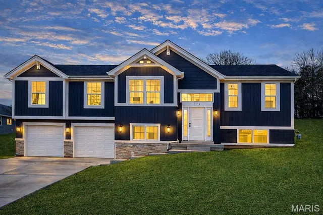 $350,000 | 161 Pellin's Court, Unit 161 STB, Washington, MO 63090