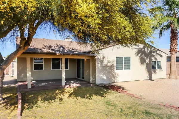 $2,100 | 12323 North 86th Lane, Peoria, AZ 85381