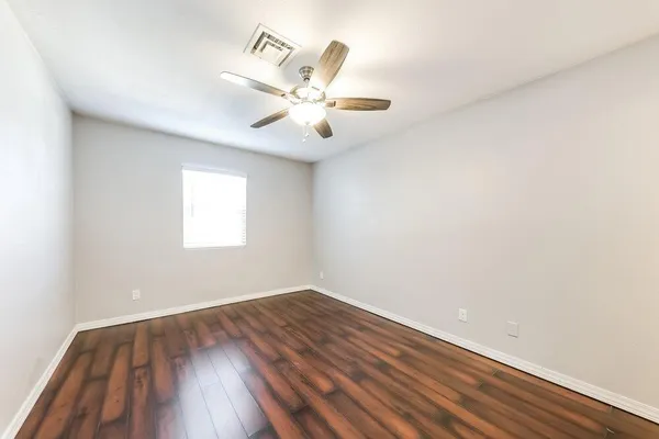 $2,100 | 12323 North 86th Lane, Peoria, AZ 85381