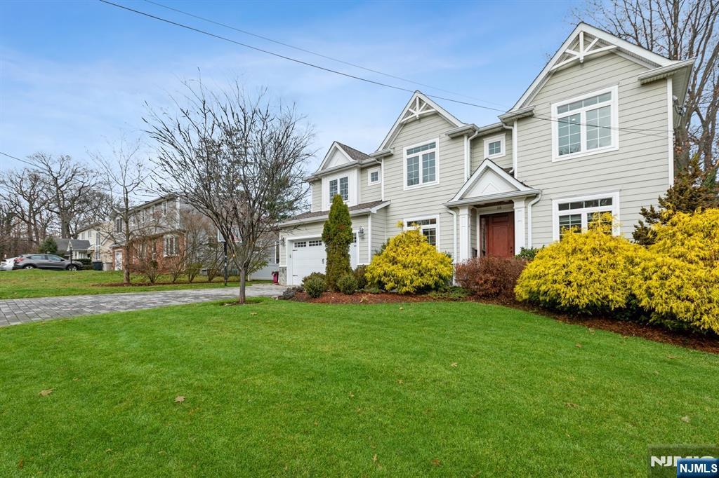 15 Woodland Road Cresskill, NJ 07626 - Photo 4 of 34