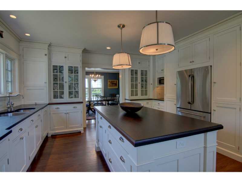 99 New Meadow Road Barrington, RI 02806 - Photo 11 of 25 Kitchen.