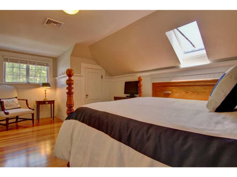 99 New Meadow Road Barrington, RI 02806 - Photo 20 of 25 Bedroom.