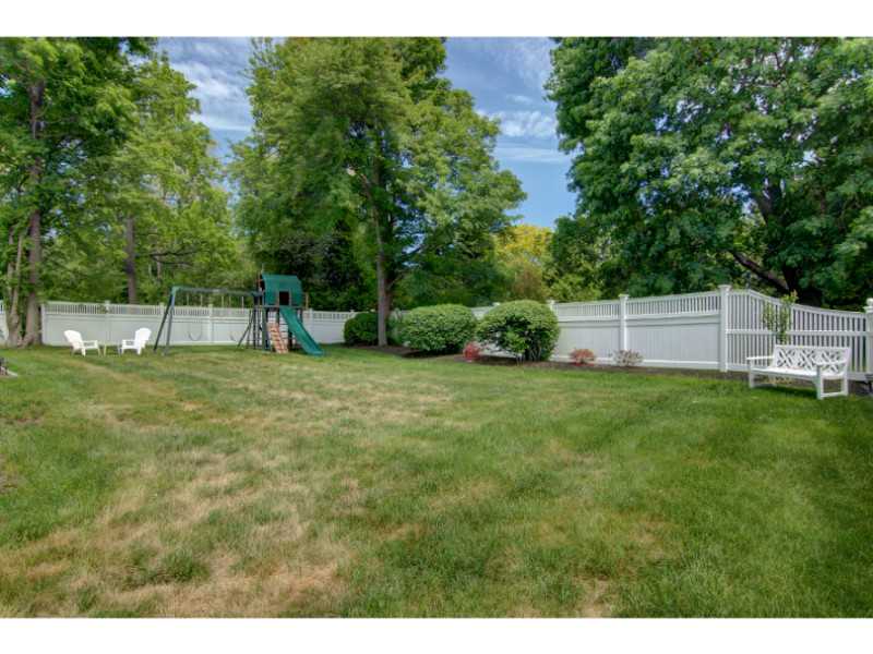 99 New Meadow Road Barrington, RI 02806 - Photo 25 of 25 Yard/Garden.