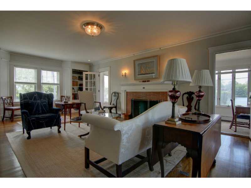 99 New Meadow Road Barrington, RI 02806 - Photo 7 of 25 Living Room.