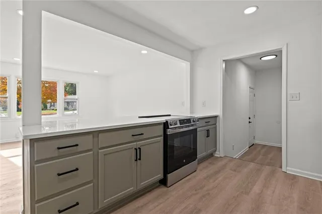 $400,000 | 8122 West 92nd Terrace, Overland Park, KS 66212