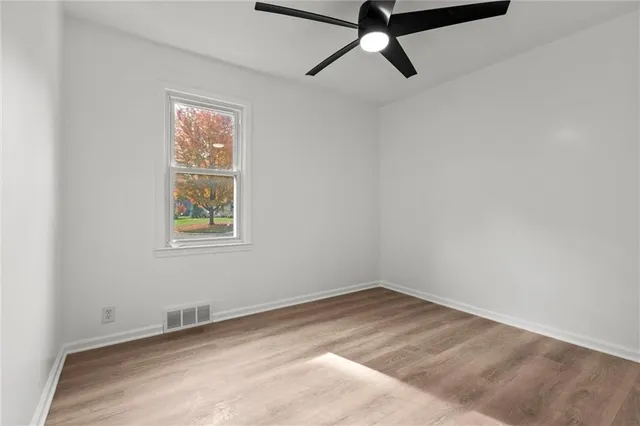 $400,000 | 8122 West 92nd Terrace, Overland Park, KS 66212