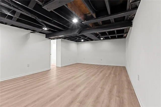 $400,000 | 8122 West 92nd Terrace, Overland Park, KS 66212