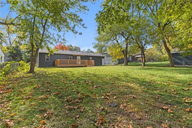 $400,000 | 8122 West 92nd Terrace, Overland Park, KS 66212