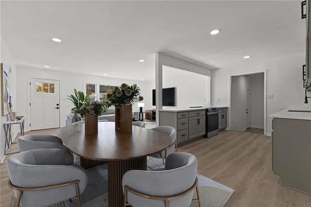 $400,000 | 8122 West 92nd Terrace, Overland Park, KS 66212