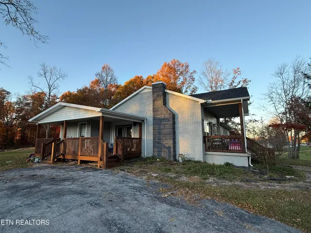 $340,000 | 5550 South York Highway, Grimsley, TN 38565