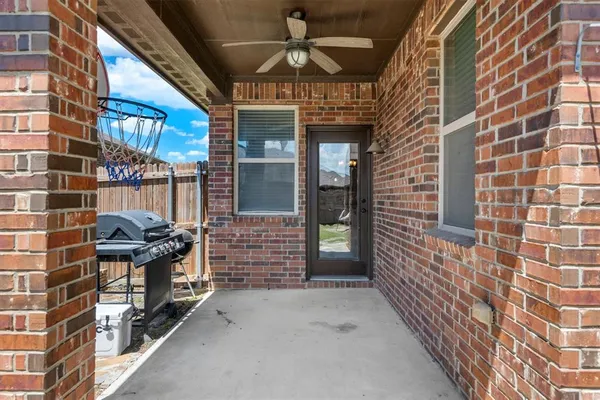 $450,000 | 9257 Water Oak Drive, Arlington, TX 76002