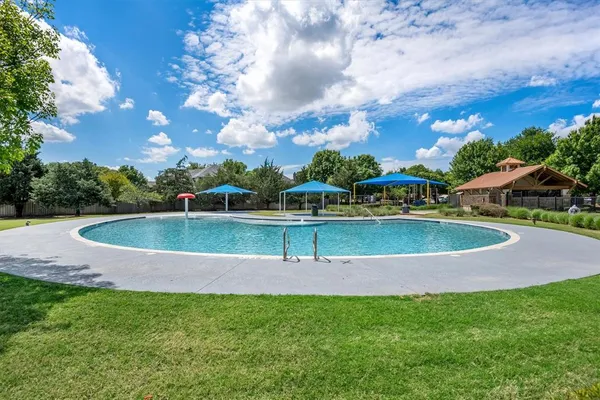 $450,000 | 9257 Water Oak Drive, Arlington, TX 76002