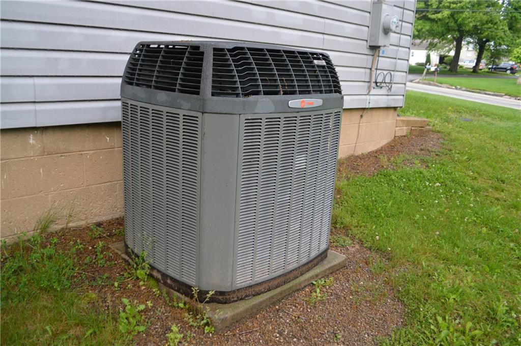 557 Shenango Road Beaver Falls, PA 15010 - Photo 20 of 25 Central air conditioning is a feature you are sure to appreciate!
