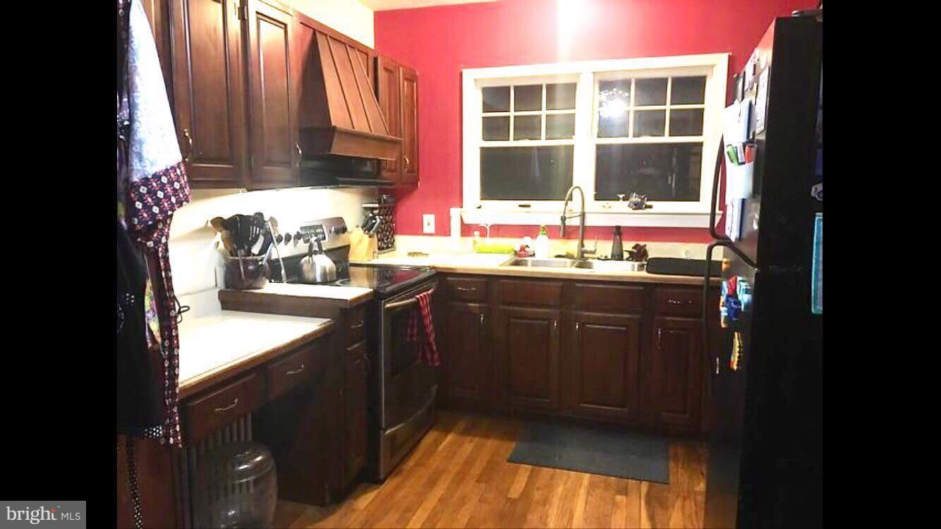 4278 Catlett Road Midland, VA 22728 - Photo 12 of 14 Kitchen