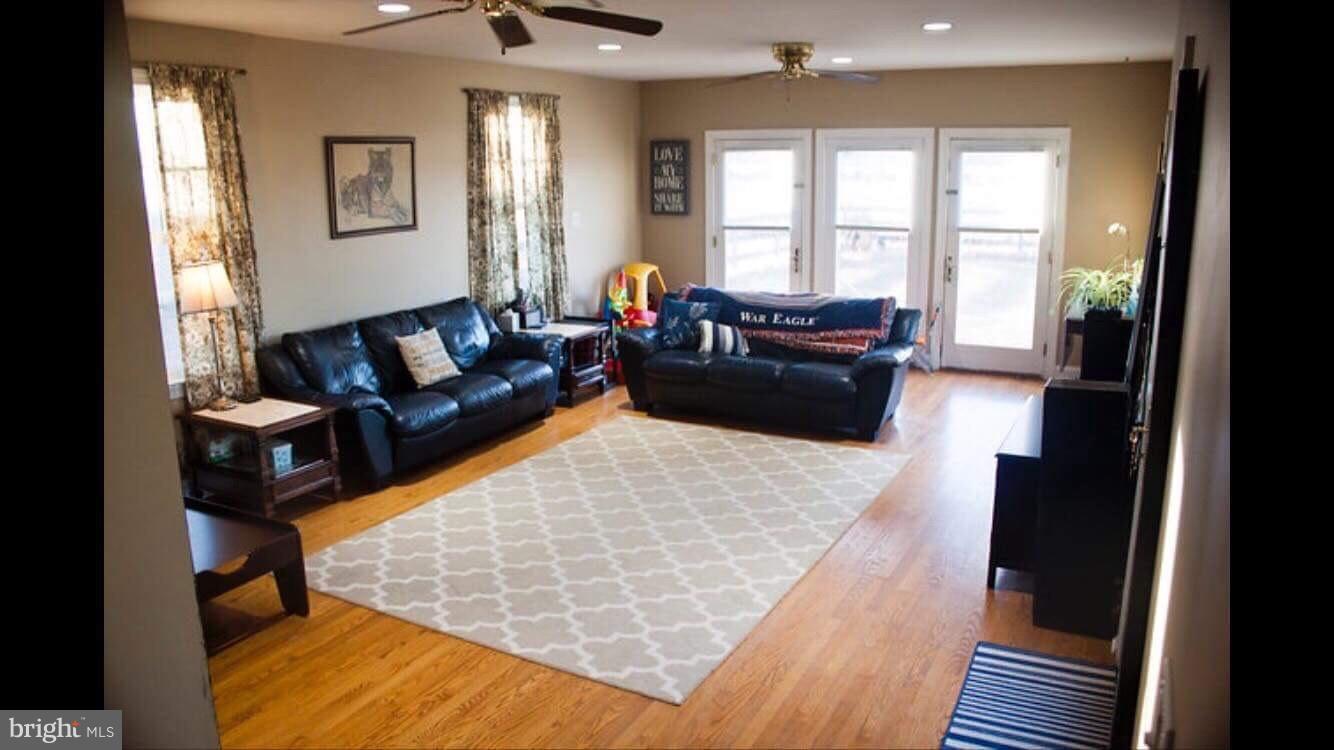 4278 Catlett Road Midland, VA 22728 - Photo 8 of 14 Family Room