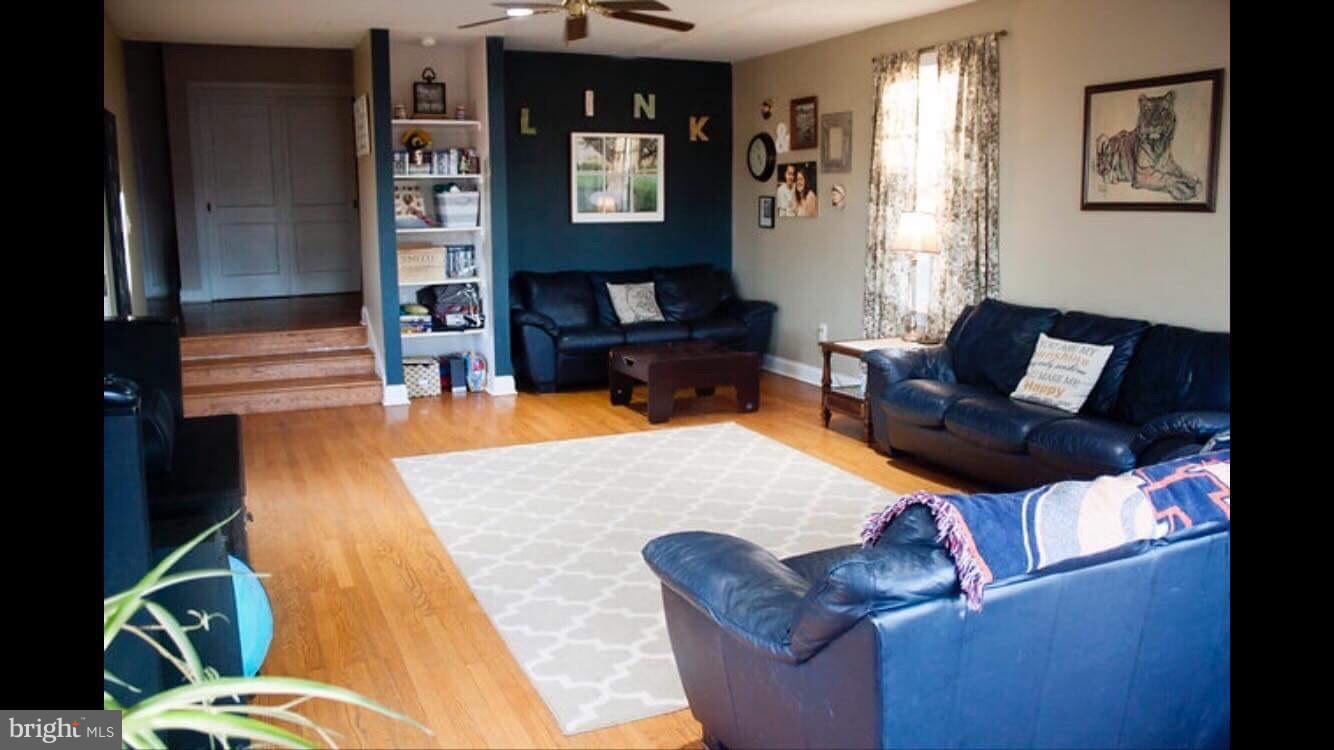 4278 Catlett Road Midland, VA 22728 - Photo 9 of 14 Family Room